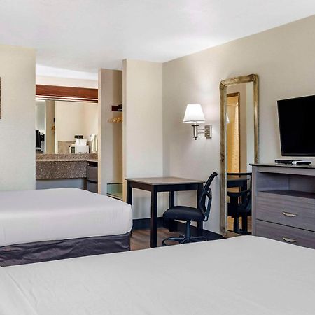 Econo Lodge Portland Airport Ngoại thất bức ảnh