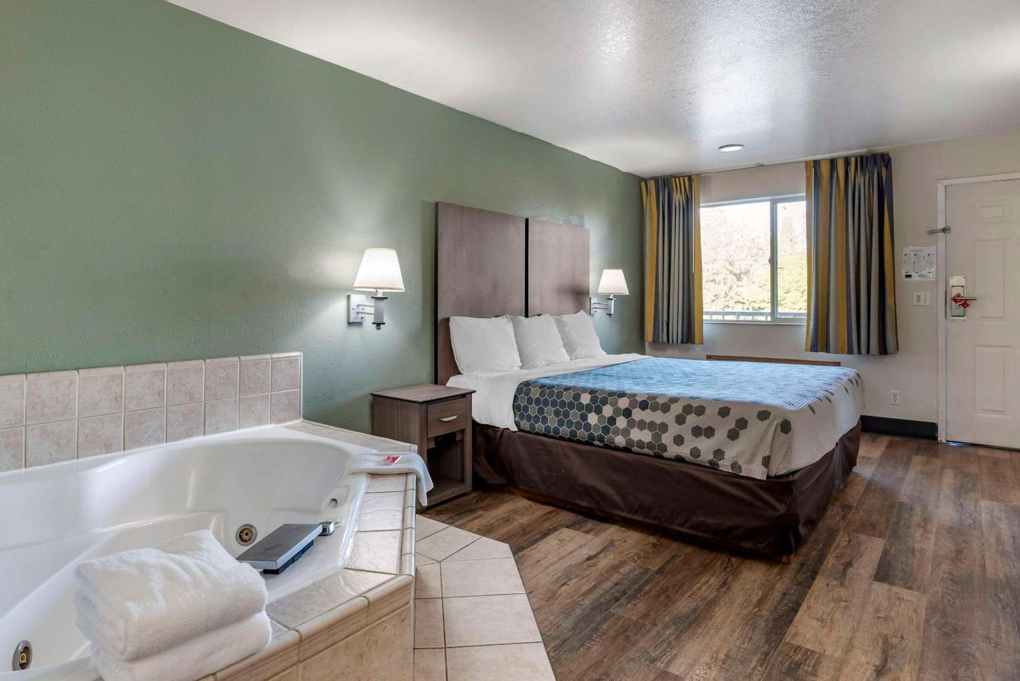 Econo Lodge Portland Airport Ngoại thất bức ảnh